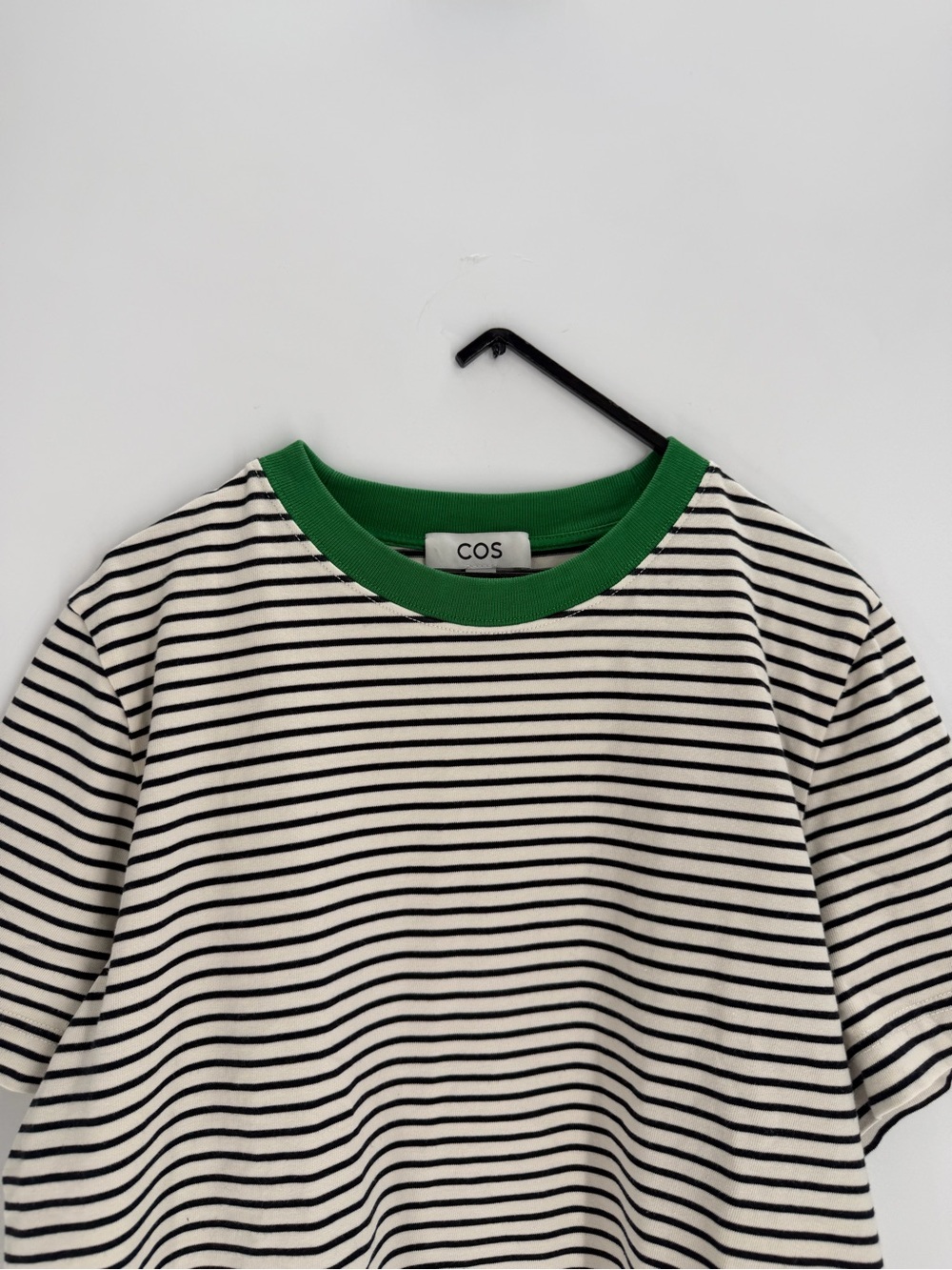 Cos Clean Cut Regular T-Shirt In Black Green Striped
